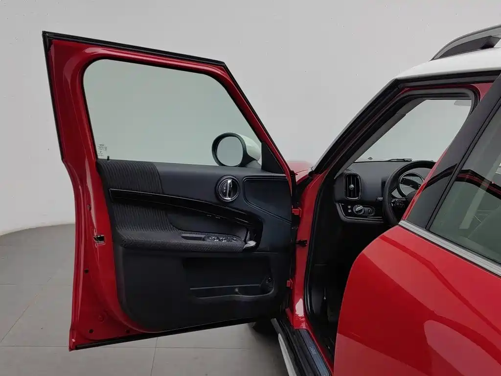 Фото 8 - MINI COUNTRYMAN