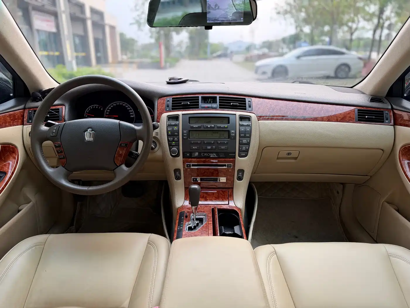 Toyota Crown 2006 2.5L Royal Leather Edition фото 8