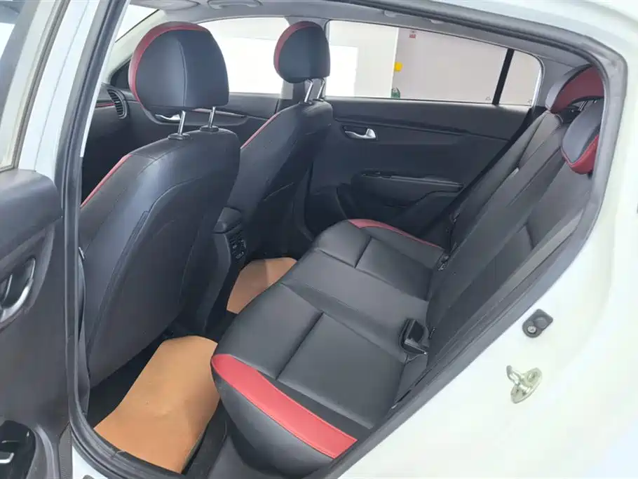 Kia KX CROSS 2019 1.6L Automatic Smart Sunroof Edition China VI фото 11