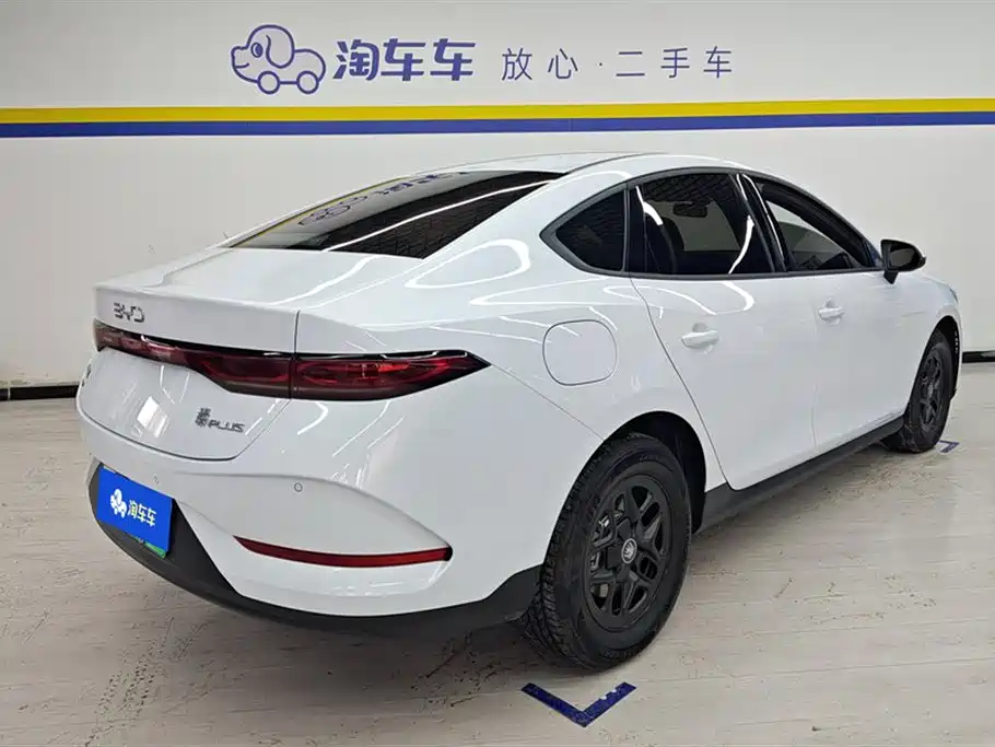 BYD Qin PLUS 2025 DM-i Smart Drive 55KM Leader фото 3