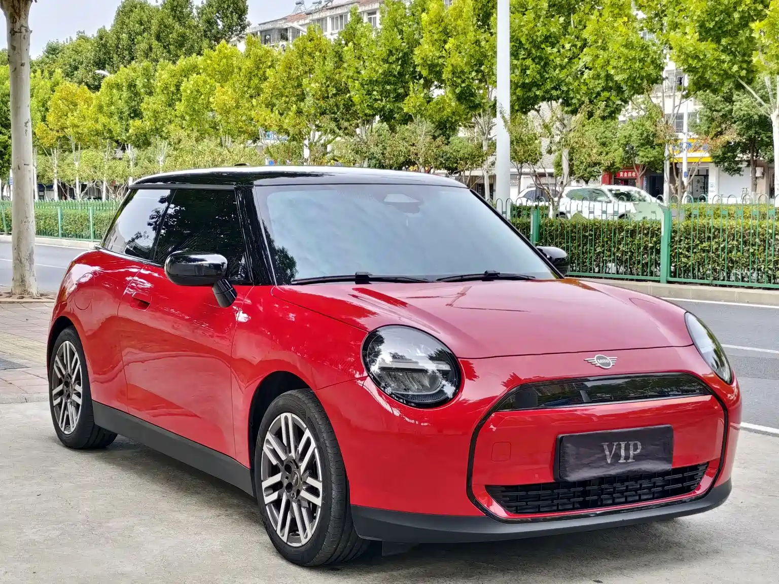 Фото 3 - MINI Electric MINI COOPER