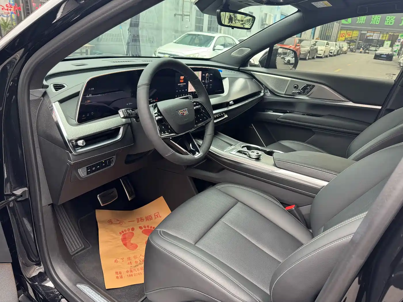 Cadillac XT5 2025 2.0T Premium Model фото 4