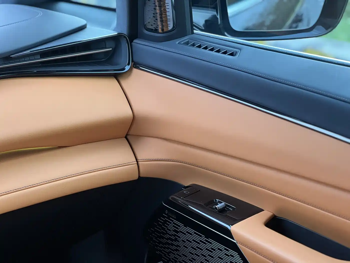 GEELY GALAXY WING TRUE L380