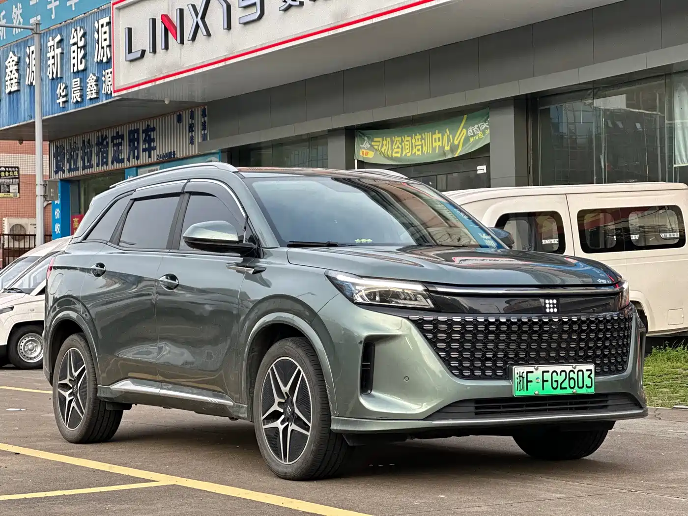 Landian E5 2024 2024 Glory Edition 100KM Ultimate Type 5-Seater