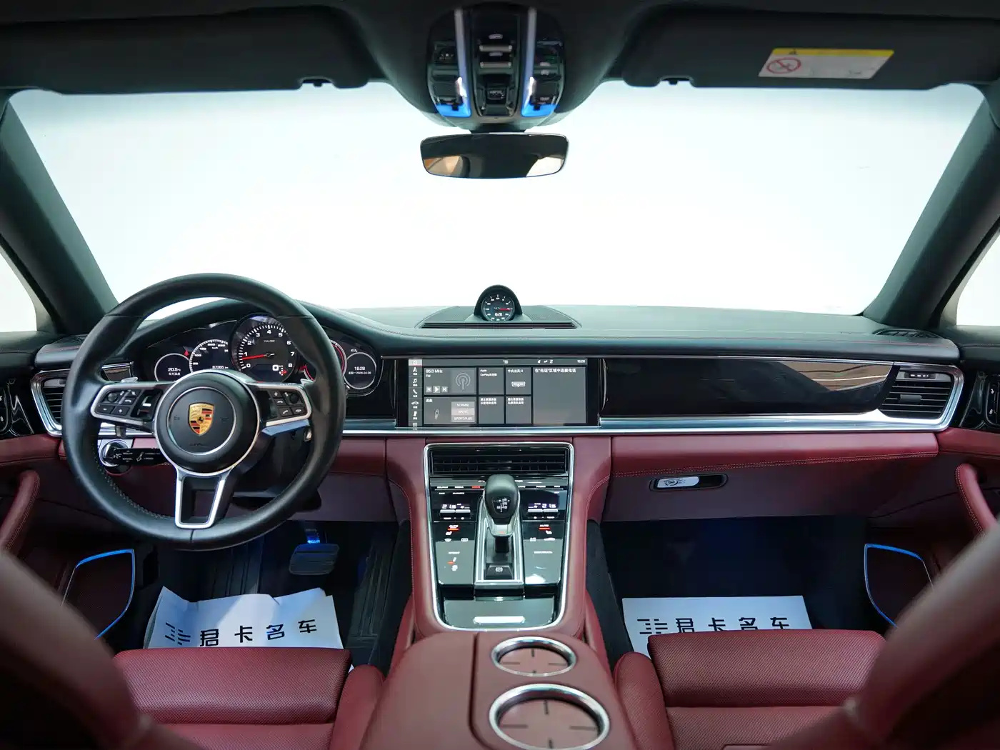 Porsche Panamera 2017 Panamera 3.0T фото 17