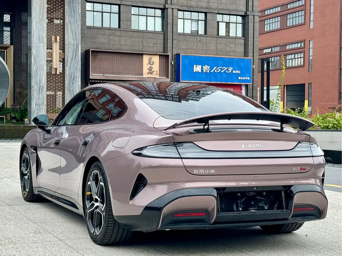 XIAOMI CAR XIAOMI SU7