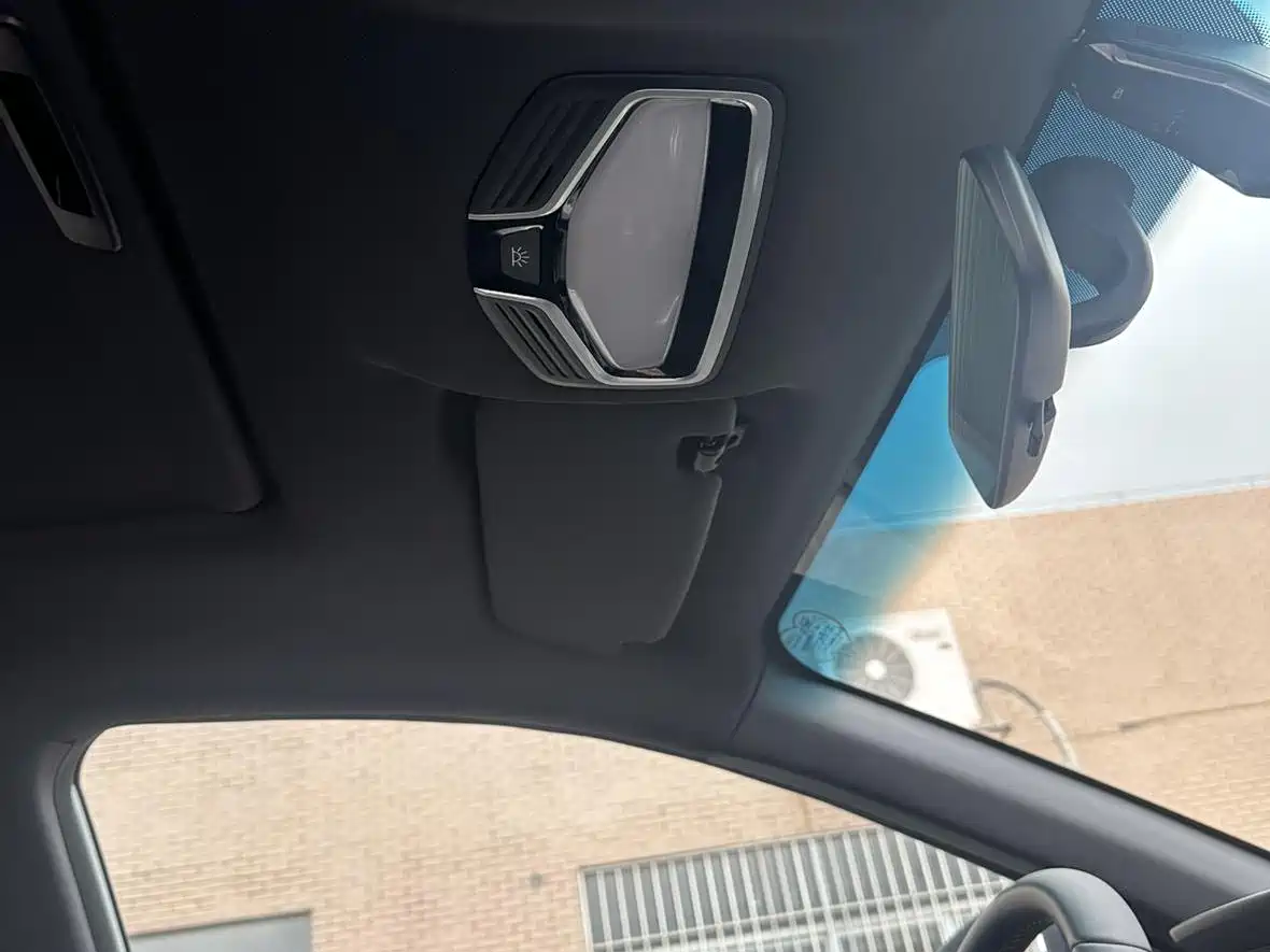 GEELY AUTOMOBILE BINRUI