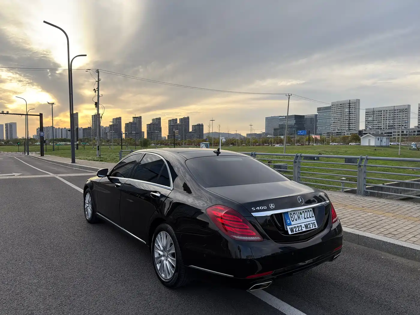 Mercedes-Benz S-Class 2016 S 320 L Luxury фото 28
