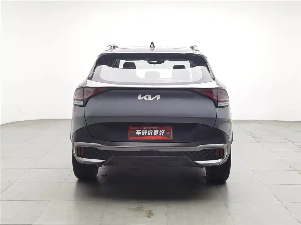 Kia Sportage 2023 2.0T 2WD Premium Edition фото 4