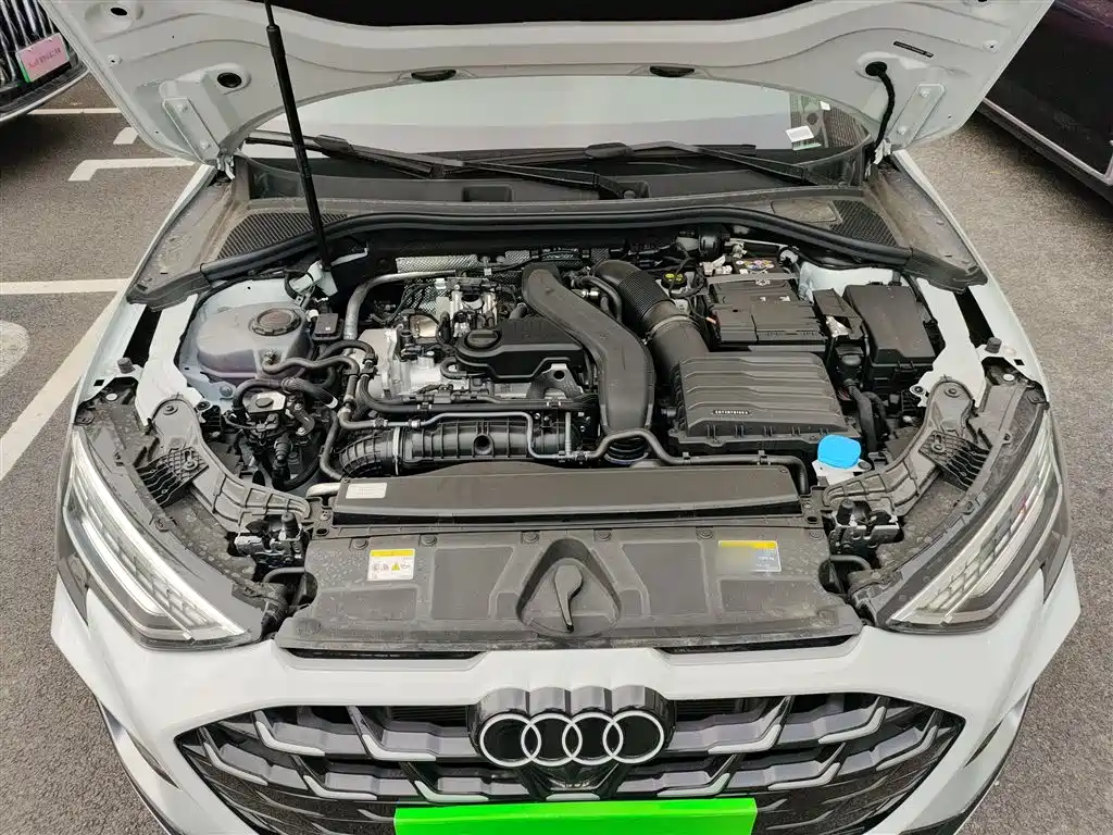 Audi A3 2025 Facelift A3L Limousine 35TFSI Flying Joy Edition фото 16