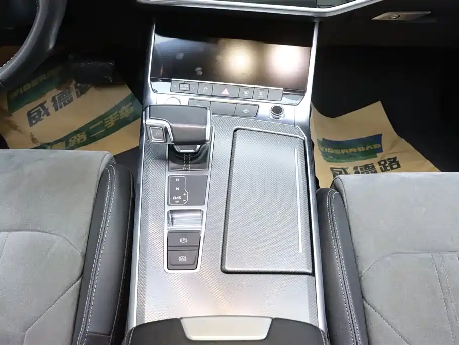 Audi A6L 2020 45 TFSI Premium Dynamic фото 26