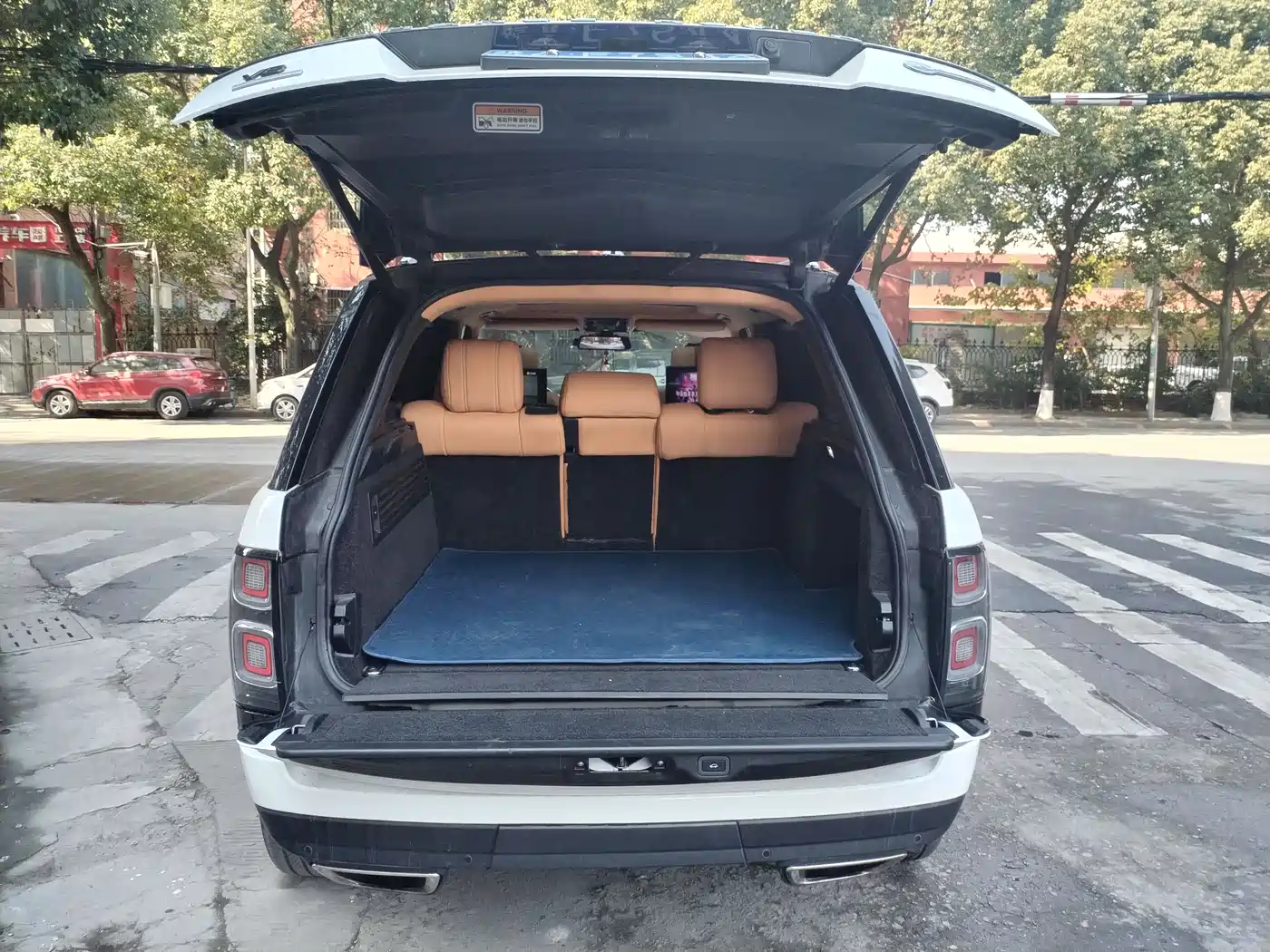 Land Rover Range Rover 2015 3.0 SC V6 Vogue SE Genesis Extended Edition фото 12