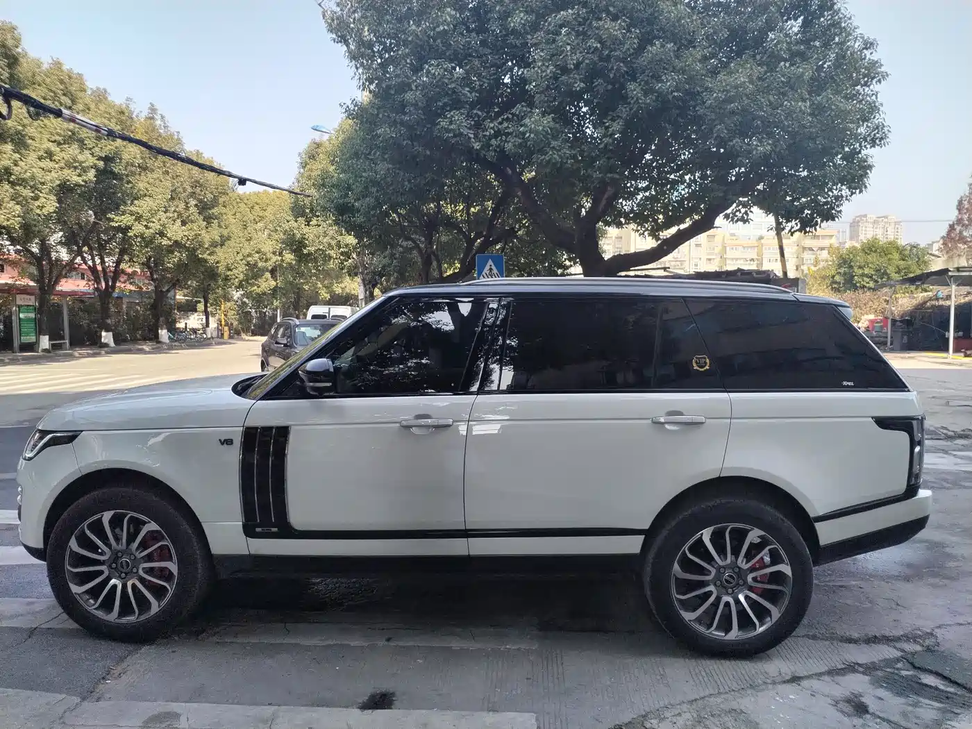 Land Rover Range Rover 2015 3.0 SC V6 Vogue SE Genesis Extended Edition фото 8