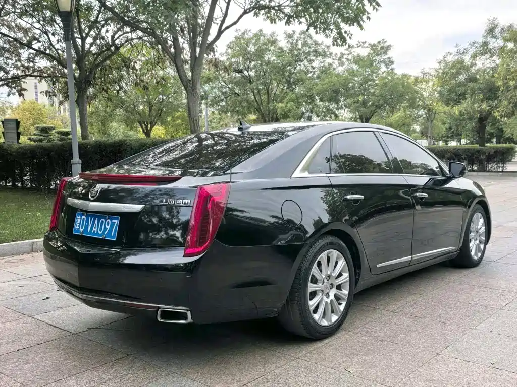 Cadillac XTS 2015 2014 28T Comfort