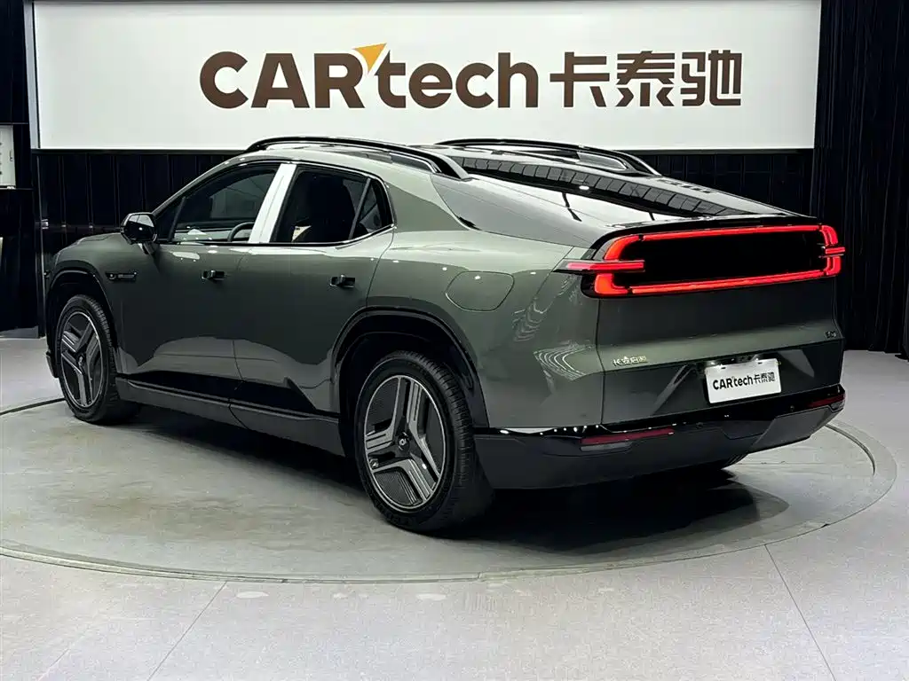 CHANGAN E07