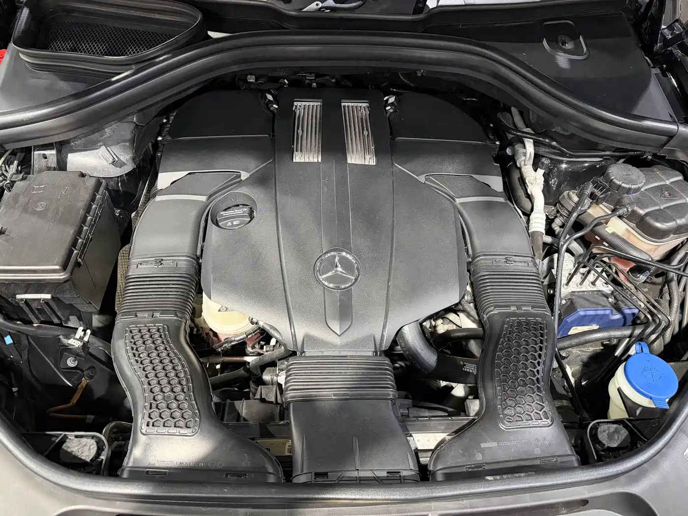 Mercedes-Benz GLS 2018 Facelift GLS 400 4MATIC Luxury фото 25