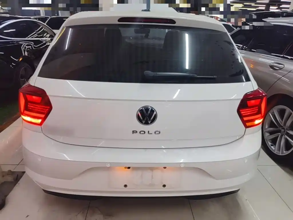 Фото 6 - Volkswagen Polo