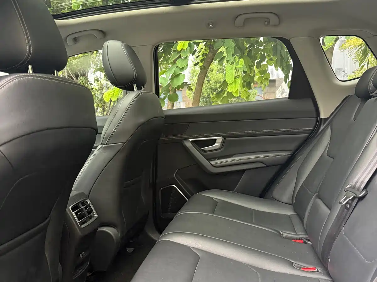 Фото 7 - BYD Song Pro