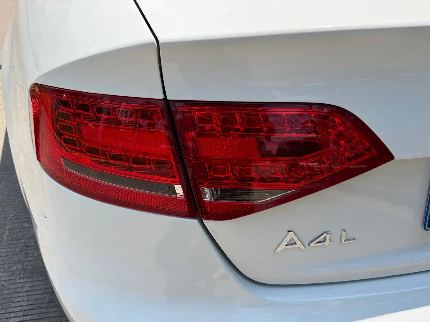 Audi A4L 2010 2010 2.0 TFSI Standard