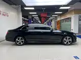 Фото 3 - Mercedes-Benz E-Class