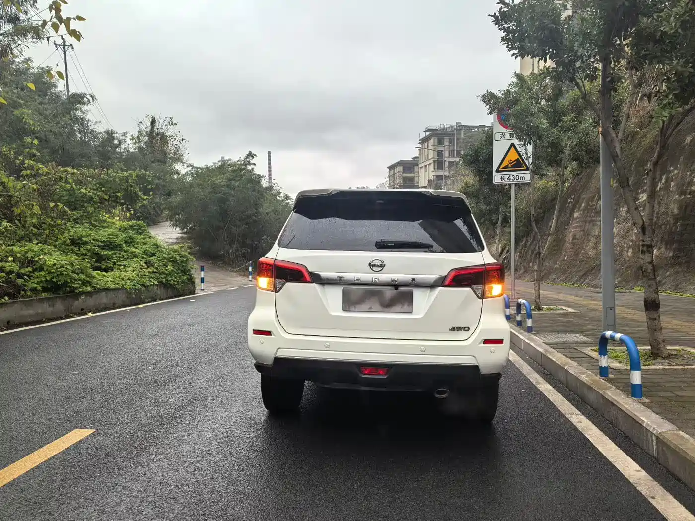 Nissan Terra 2020 2.5L XL Upper 4WD Automatic Luxury Edition фото 8