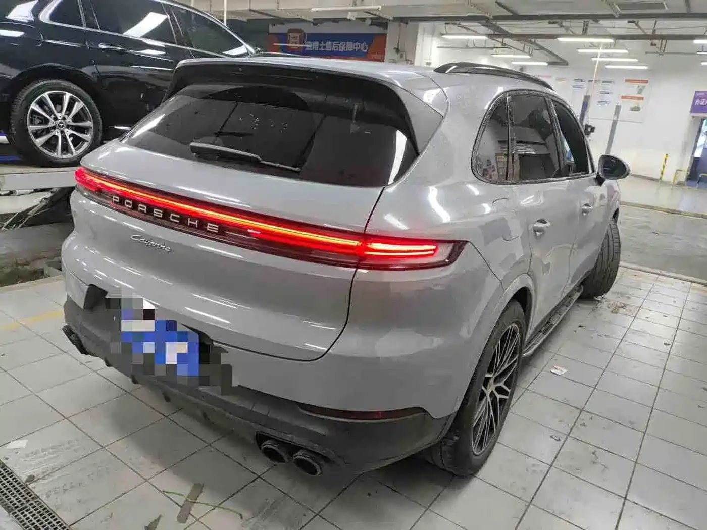 PORSCHE CAYENNE