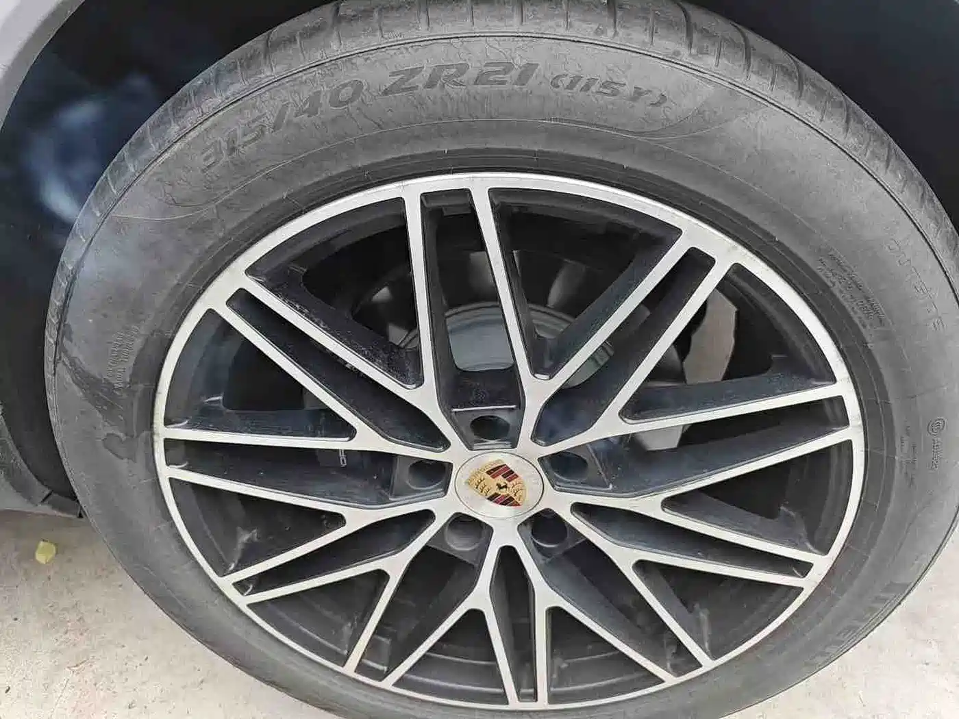 PORSCHE CAYENNE