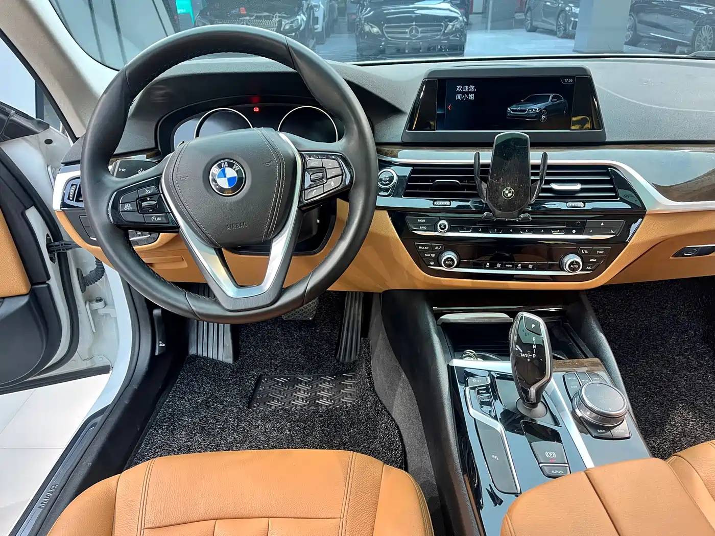 BMW 5 Series 2018 528Li Launch Special Edition фото 6