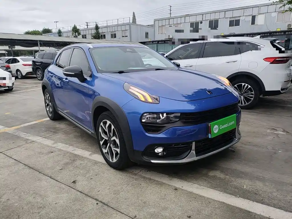 Photo 4 - Lynk & Co 02