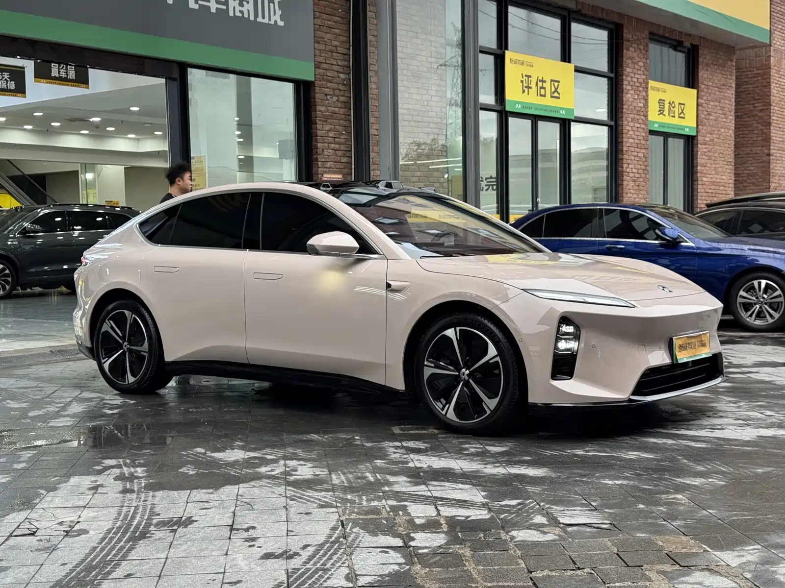 Фото 3 - NIO ET5