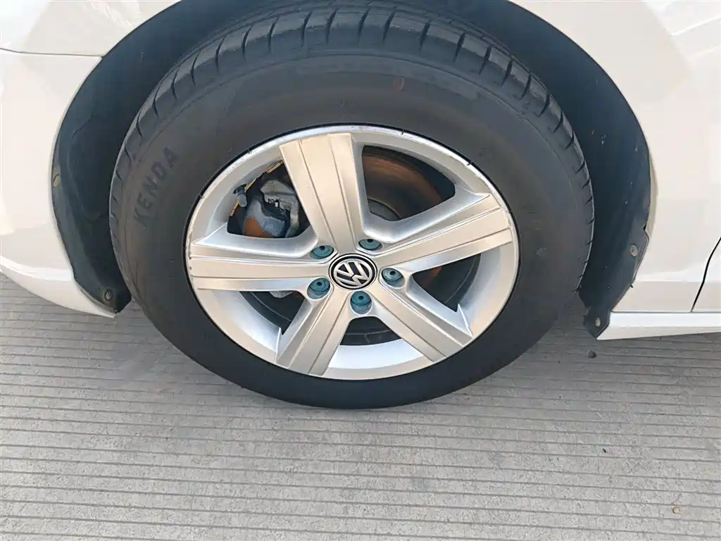 Volkswagen Lamando 2018 230TSI DSG Trend Edition фото 25