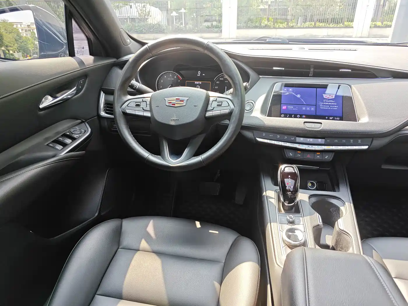 Cadillac XT4 2023 2023 Model Year 28T Two-Wheel Drive Luxury Model
