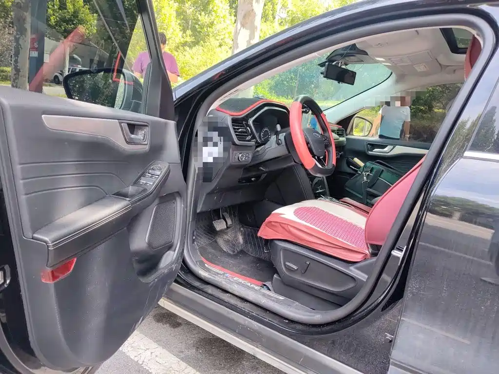 Ford Escape 2025 2024 Model EcoBoost 245 2WD Premium Edition