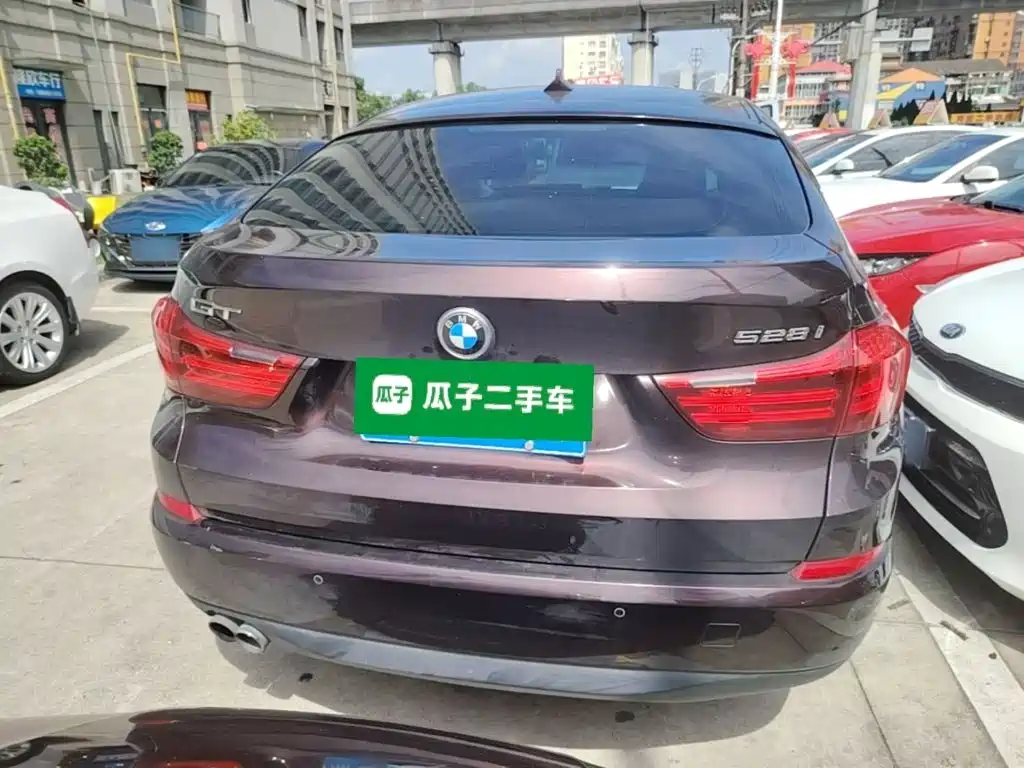 BMW 5 Series GT 2015 2014 528i Leading