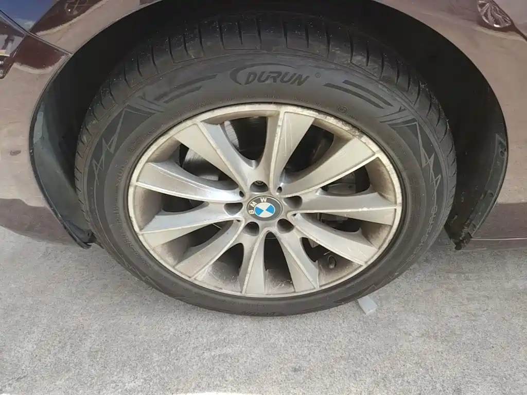 BMW 5 Series GT 2015 2014 528i Leading