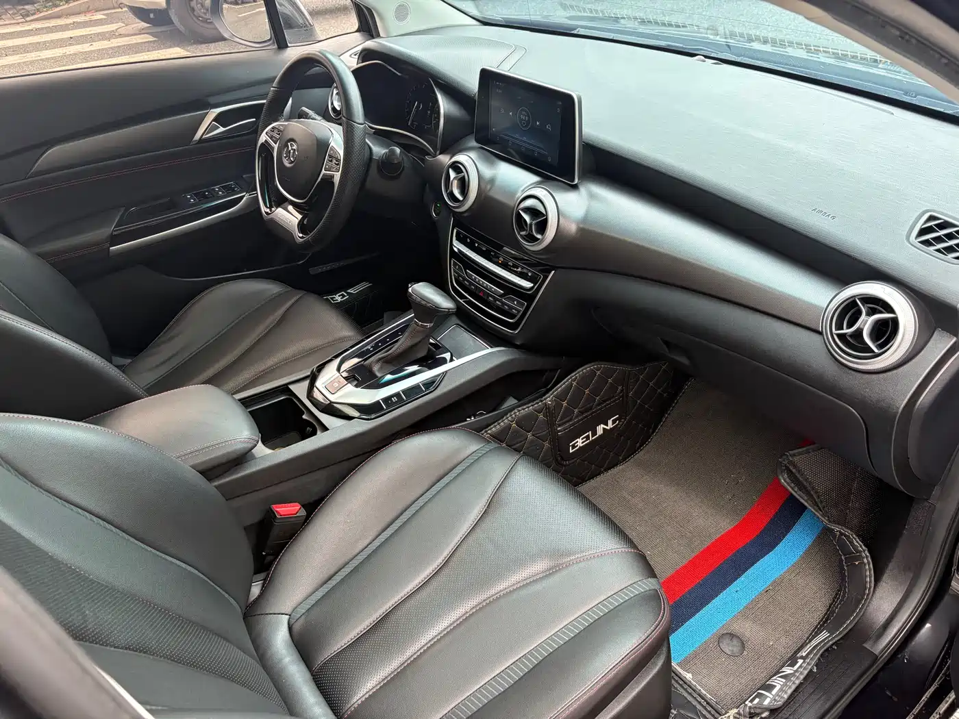 BAIC Beijing U5 2022 2020 1.5T CVT Luxury Edition China VI