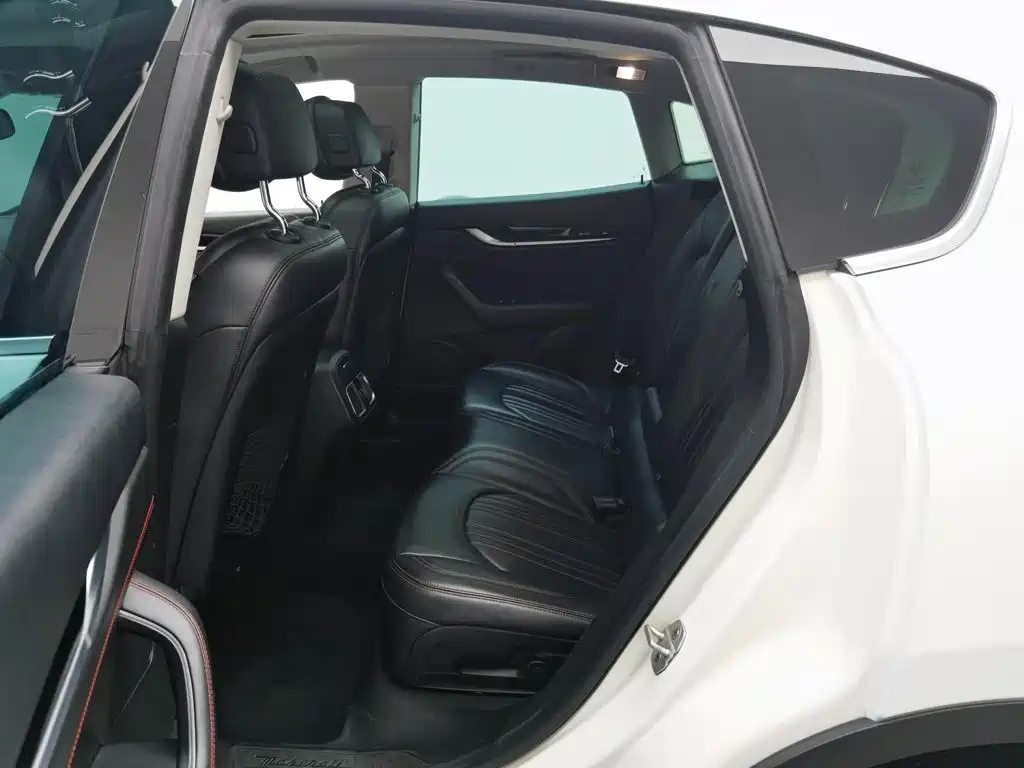 Maserati Levante 2017 2016 3.0T Standard