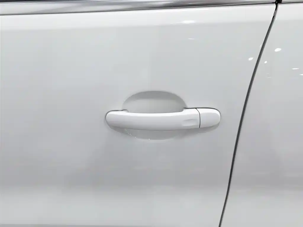 Volkswagen Tiguan 2015 1.8TSI Automatic 4WD Highline фото 18