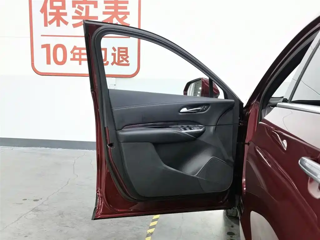 Cadillac XT4 2018 Model 28T 2WD Technology фото 8
