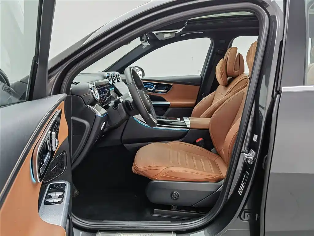 Mercedes-Benz GLC 2023 GLC 260 L 4MATIC Dynamic 7-Seater фото 10