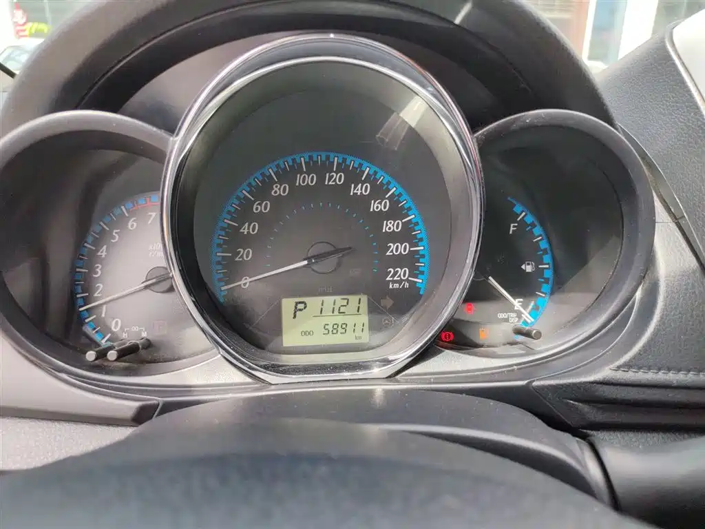 Toyota YARiS L Zhi Xiang 2019 1.5E CVT Charming China VI фото 12
