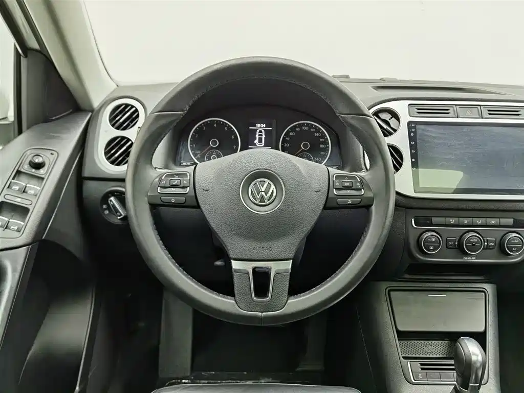 Volkswagen Tiguan 2017 300TSI Automatic 2WD Silk Road Comfort Edition фото 11