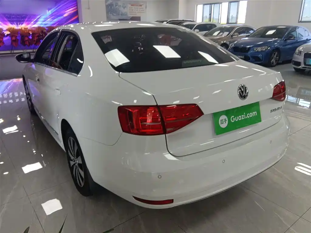 Volkswagen Sagitar 2018 1.6L Manual Comfort фото 5