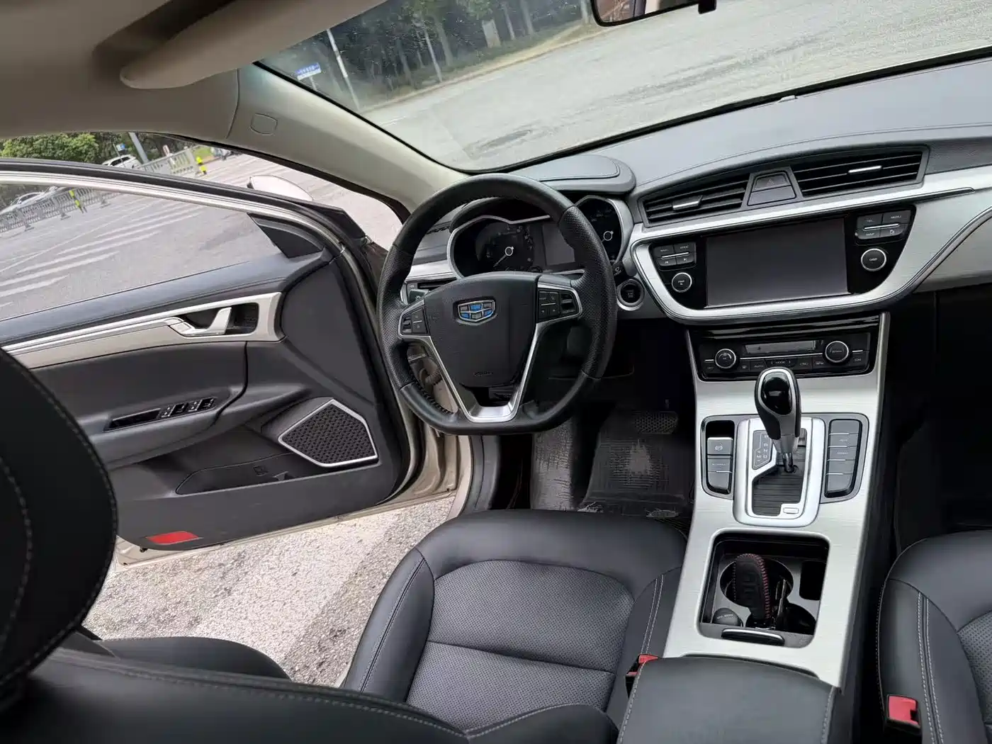 Geely Emgrand GL 2017 2017 1.8L DCT Elite