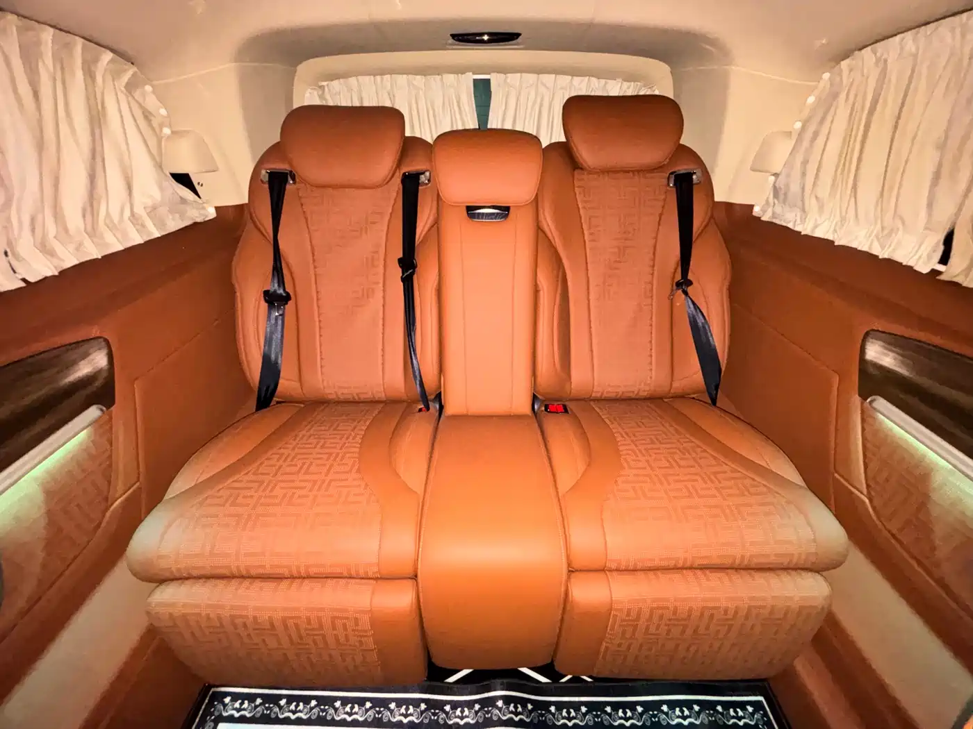 Mercedes-Benz Vito 2021 2.0T Business Edition 7-seater фото 16