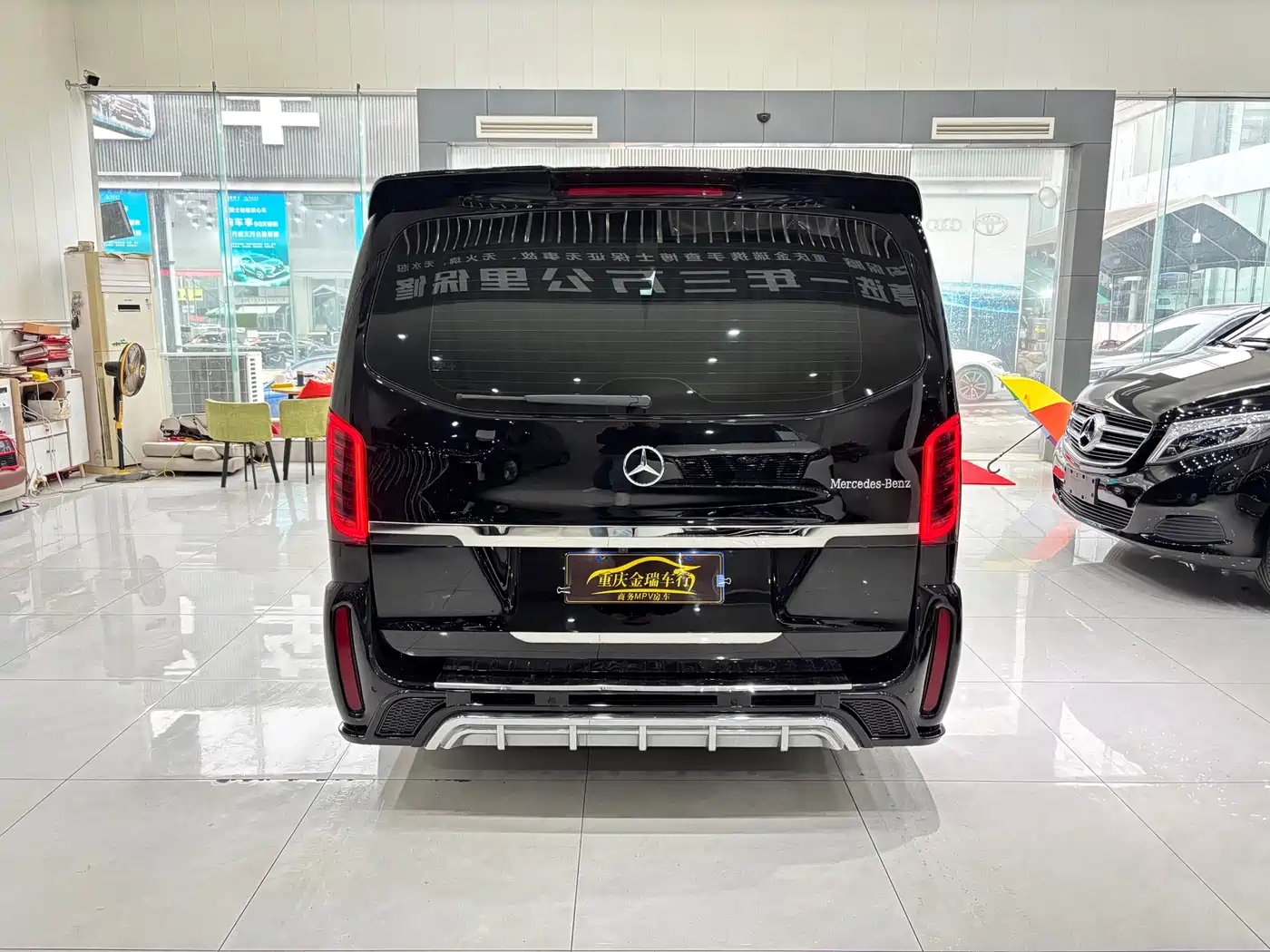 Mercedes-Benz Vito 2021 2.0T Business Edition 7-seater фото 5