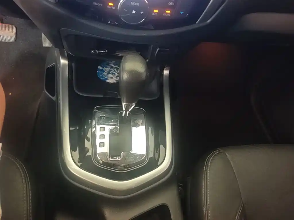 Nissan Terra 2019 2018 2.5L Automatic 2WD Luxury Edition