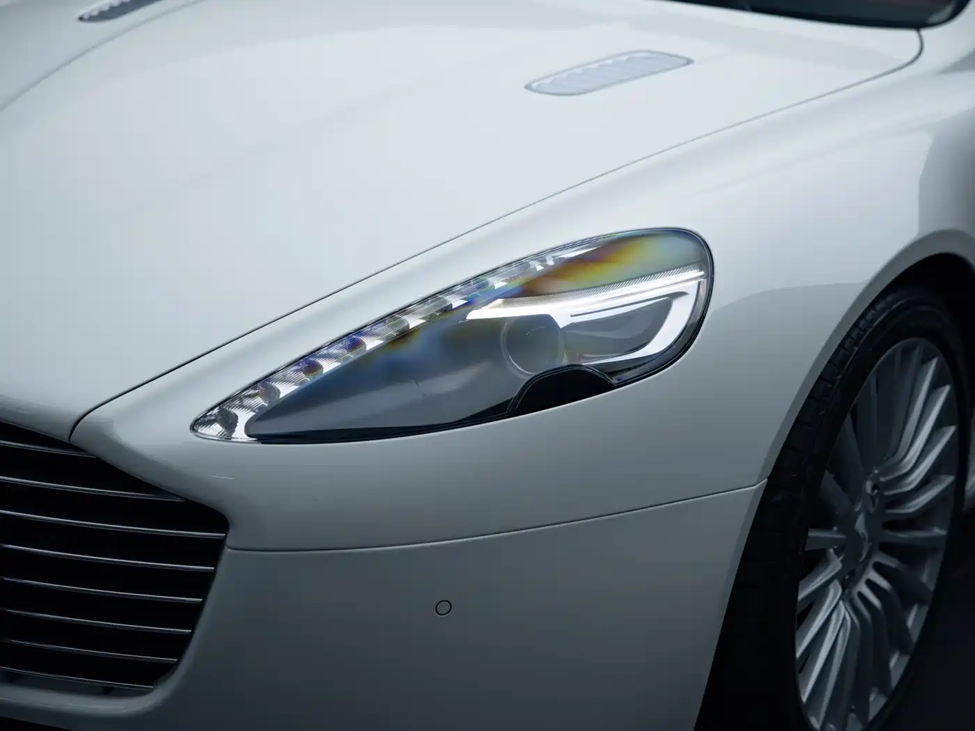 Фото 36 - Aston Martin Rapide