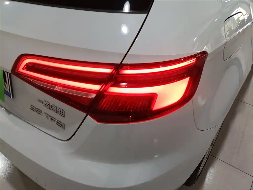 Audi A3 2019 Sportback 35 TFSI Progressive China VI фото 8