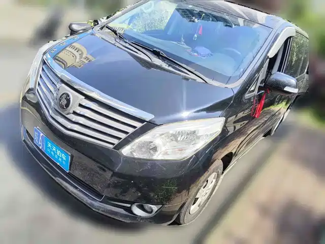 Dongfeng Fengxing Lingzhi PLUS 2021 2.0L Manual Comfort 7-Seater